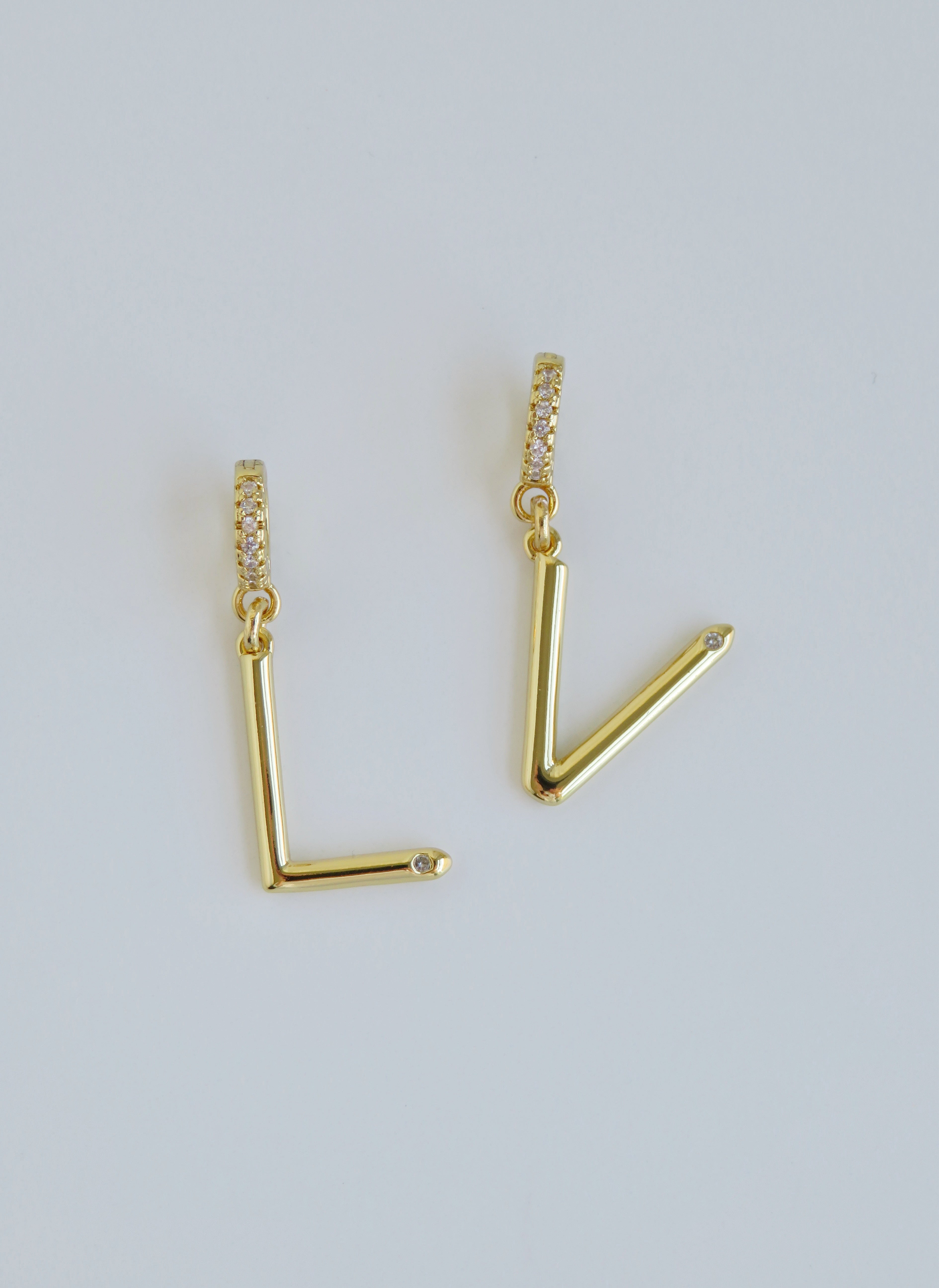 Slender Initial with Diamond - Clasp Charm