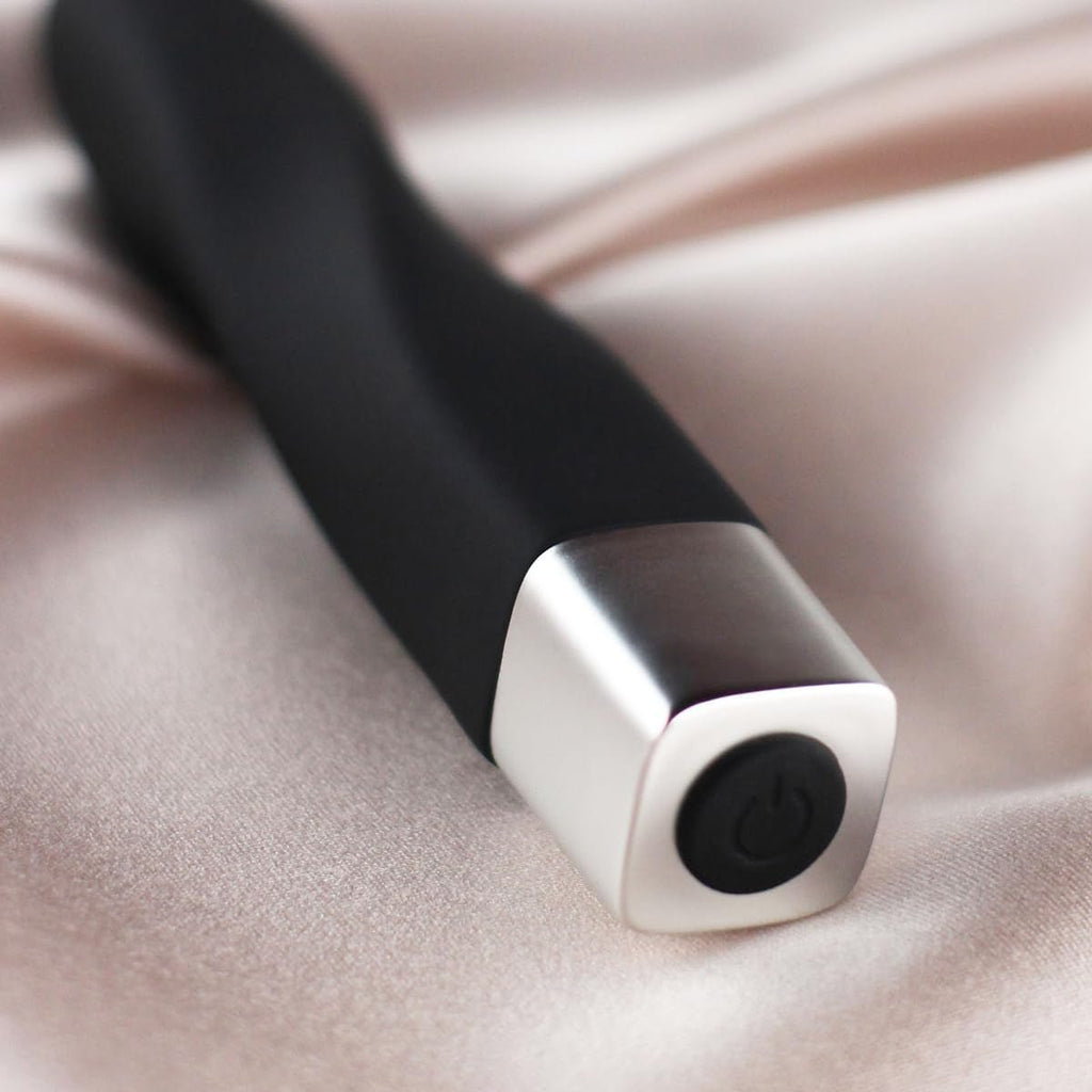 NoirTwist Black Twisting Bullet Vibrator